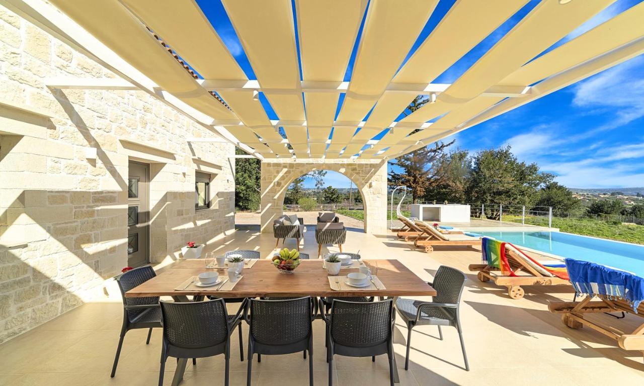 Villa Orientem Heated Pool