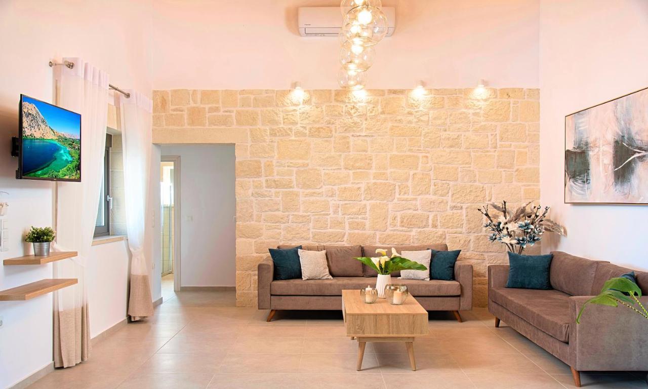 Villa Orientem Heated Pool